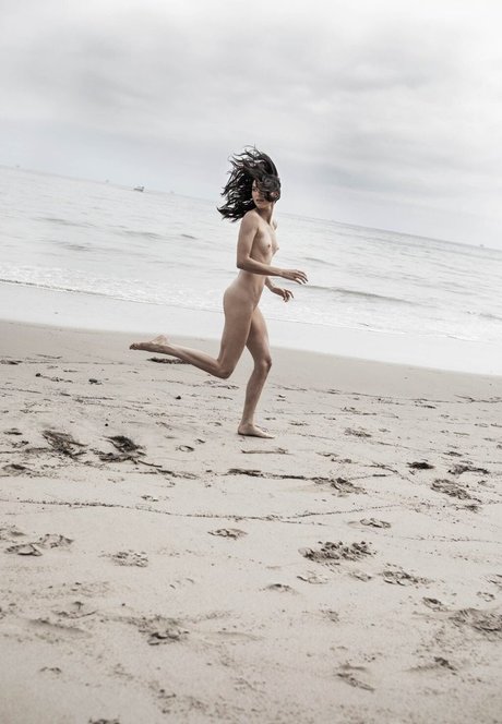 Kendall Jenner photo 937