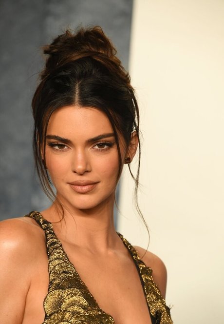 Kendall Jenner photo 938