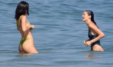 Kendall Jenner photo 951