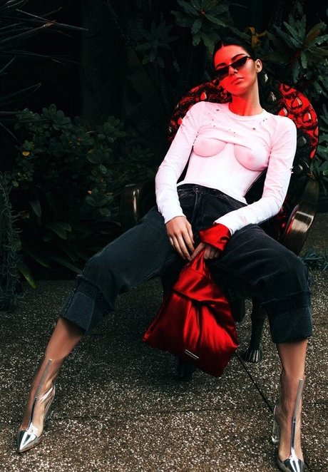 Kendall Jenner photo 970