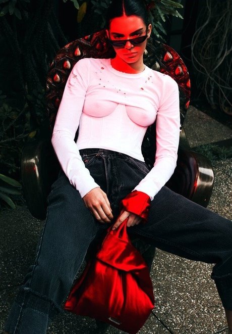 Kendall Jenner photo 971