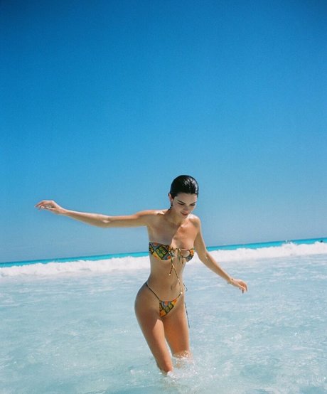 Kendall Jenner photo 1262