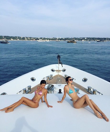 Kendall Jenner photo 1363