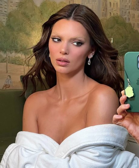 Kendall Jenner photo 1463