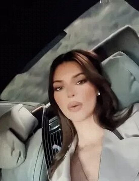 Kendall Jenner photo 1619