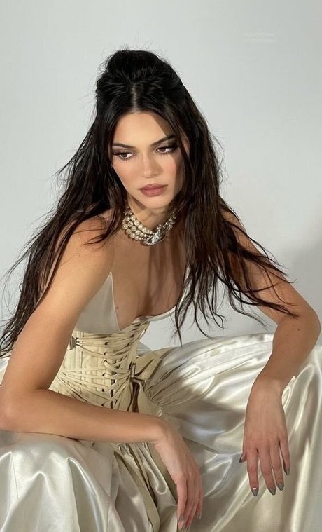 Kendall Jenner photo 1662