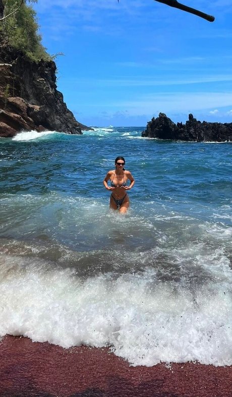 Kendall Jenner photo 1690