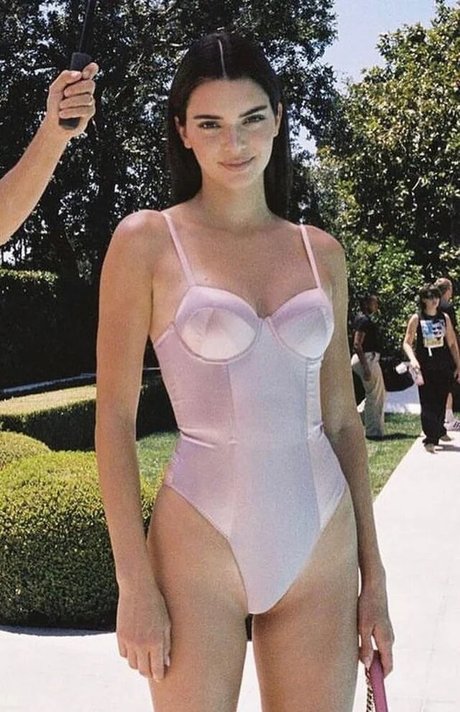 Kendall Jenner photo 1808