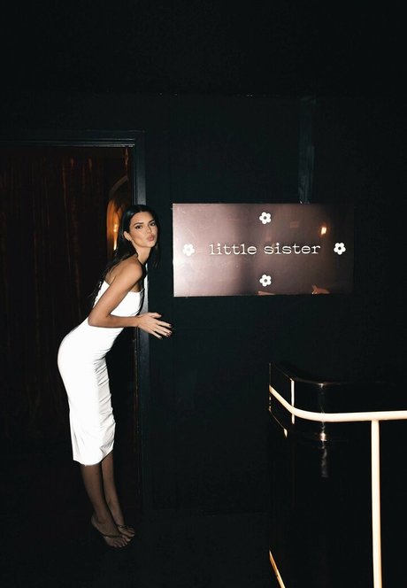 Kendall Jenner photo 1872