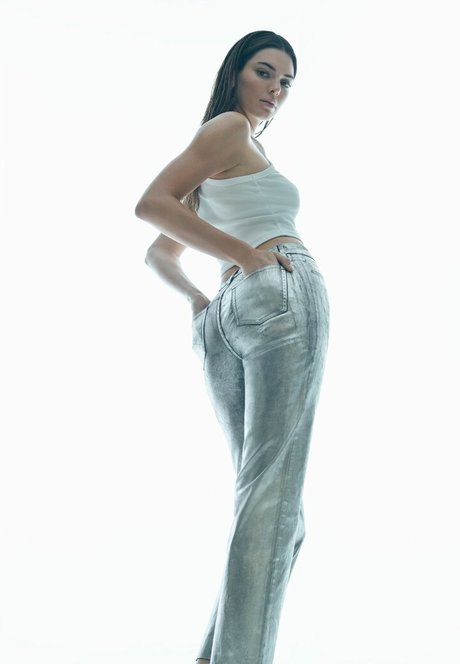 Kendall Jenner photo 1914