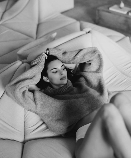 Kendall Jenner photo 1954