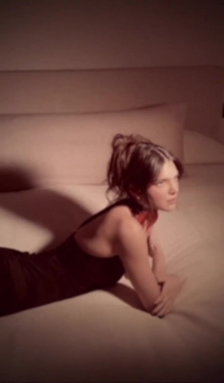 Kendall Jenner photo 2088