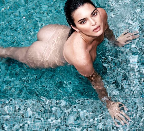Kendall Jenner photo 2149