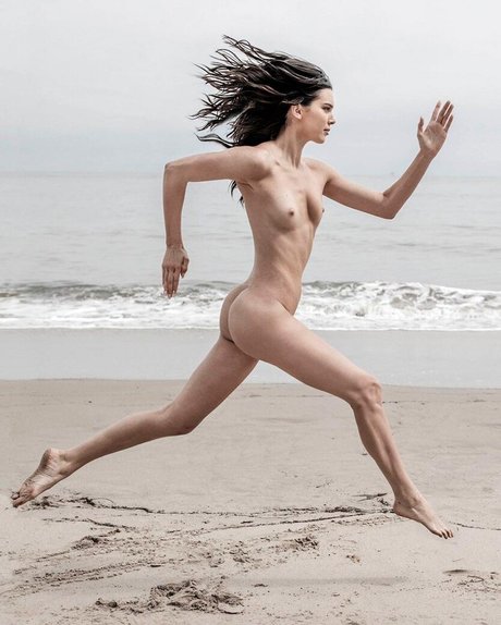 Kendall Jenner photo 2158