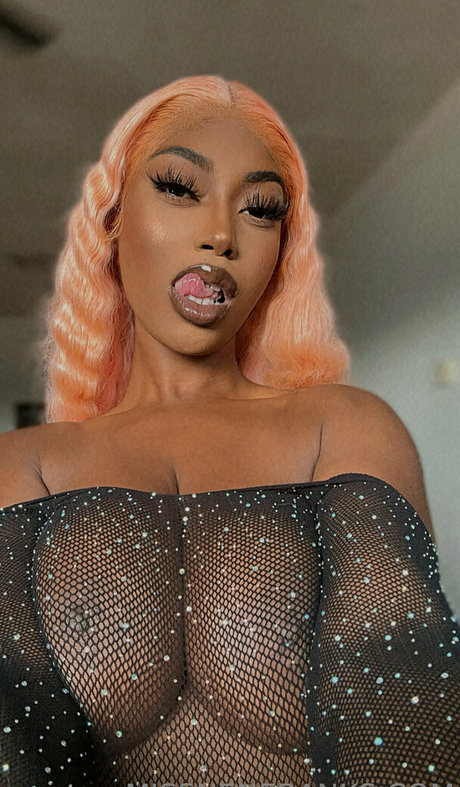 Kendra Spade photo 20