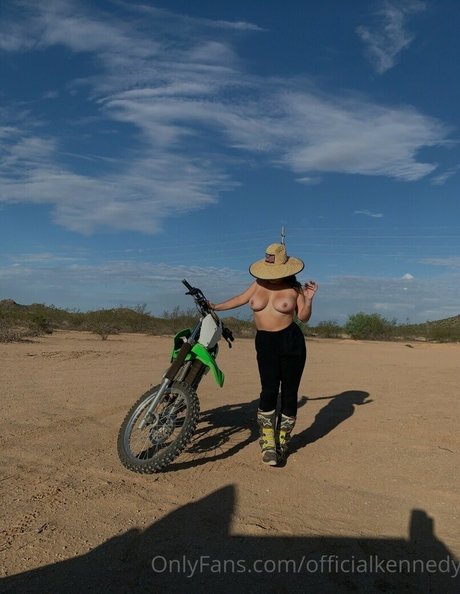 Kennedy Leigh photo 2