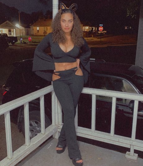 Kennedy Norwood photo 42