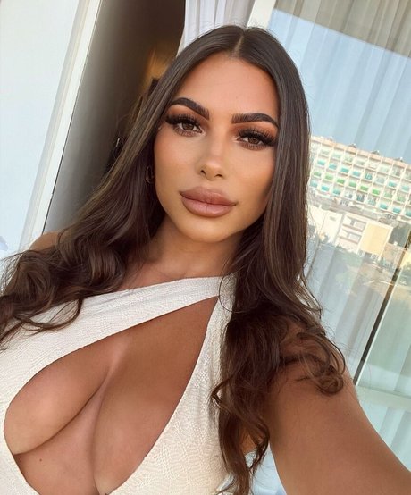 Profile photo of Kenza01