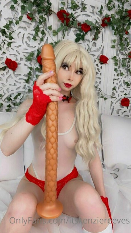 Kenzie Reeves photo 340