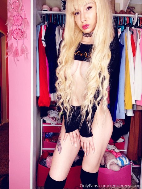 Kenzie Reeves photo 600