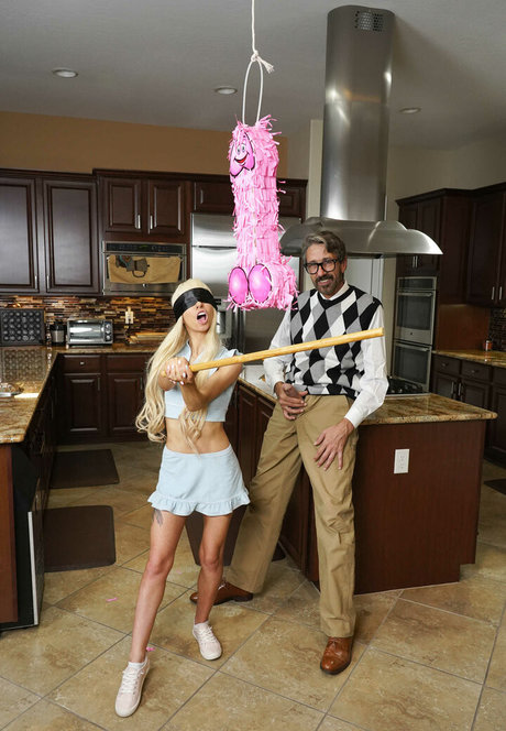 Kenzie Reeves photo 662