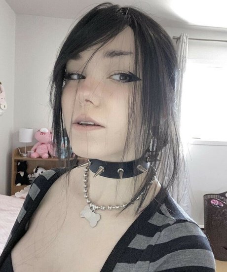 Kenzie Reeves photo 850