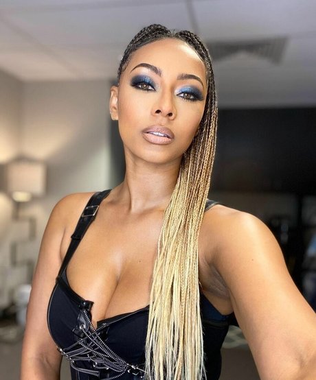 Keri Hilson photo 17