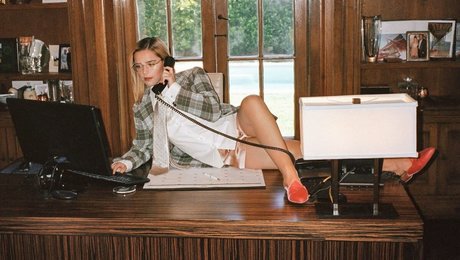 Kiernan Shipka photo 13