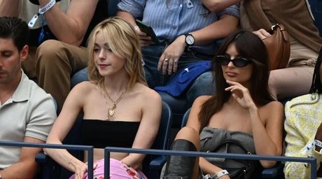 Kiernan Shipka photo 43