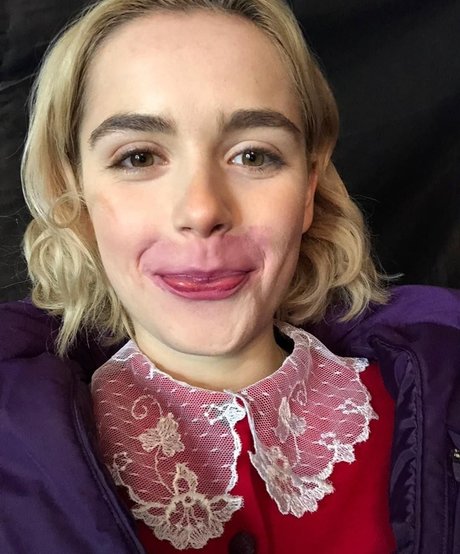Kiernan Shipka photo 107