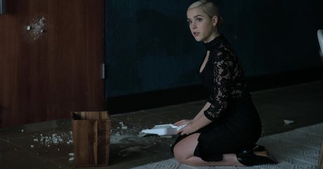 Kiernan Shipka photo 118