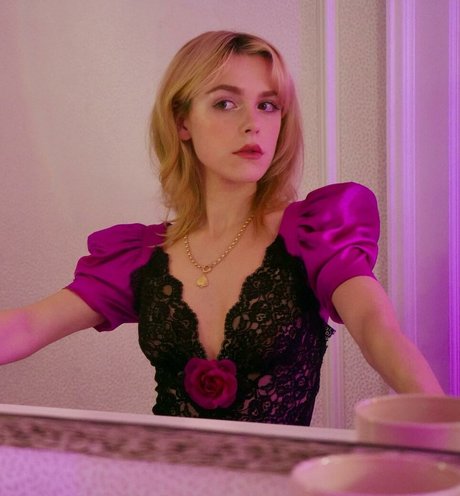 Kiernan Shipka photo 128