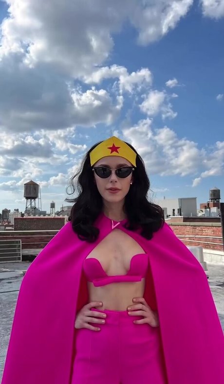 Kiernan Shipka photo 130