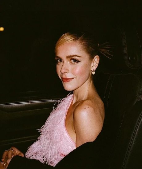 Kiernan Shipka photo 148