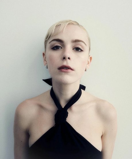 Kiernan Shipka photo 161