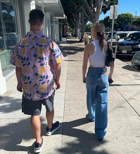 Kiernan Shipka photo 231