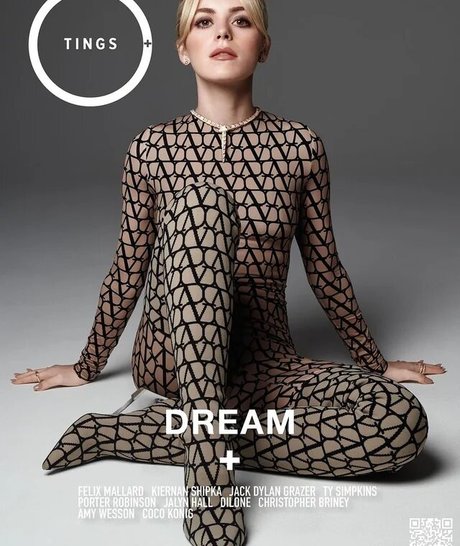 Kiernan Shipka photo 233