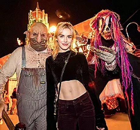 Kiernan Shipka photo 255