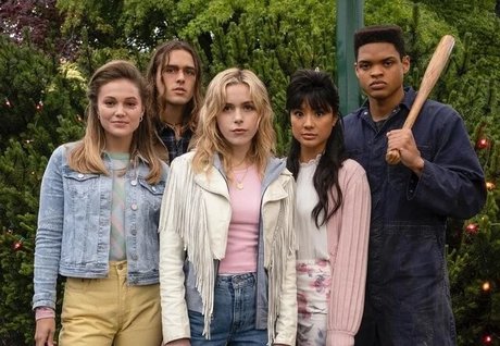 Kiernan Shipka photo 269