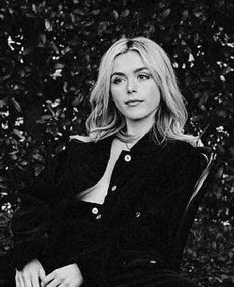 Kiernan Shipka photo 282