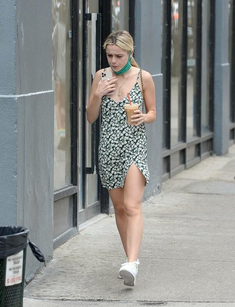 Kiernan Shipka photo 289