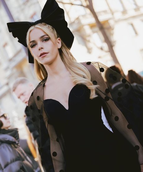 Kiernan Shipka photo 312