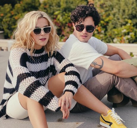 Kiernan Shipka photo 359