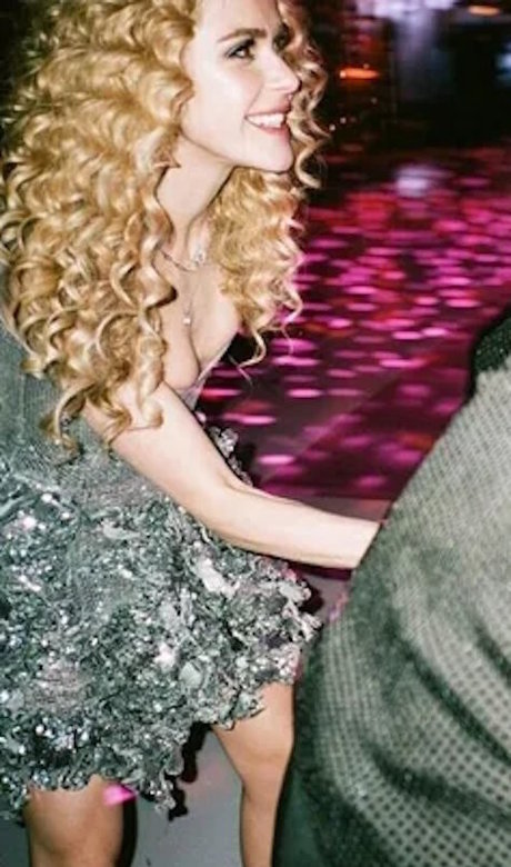 Kiernan Shipka photo 373