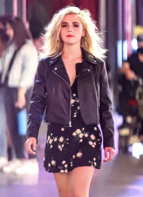 Kiernan Shipka photo 395