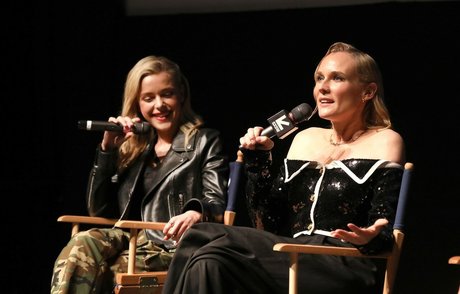 Kiernan Shipka photo 434