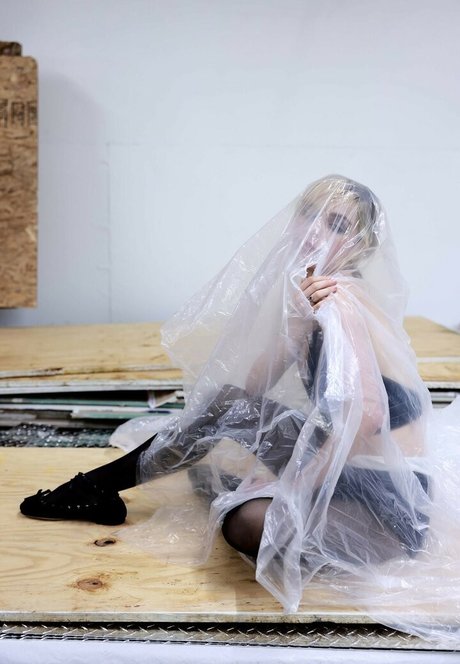 Kiernan Shipka photo 437