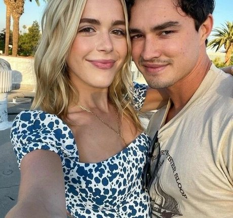 Kiernan Shipka photo 447