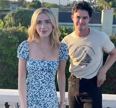 Kiernan Shipka photo 451