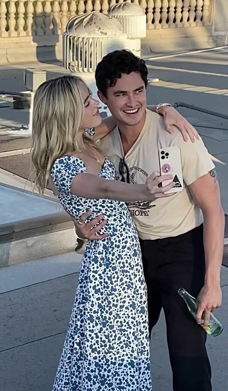 Kiernan Shipka photo 453